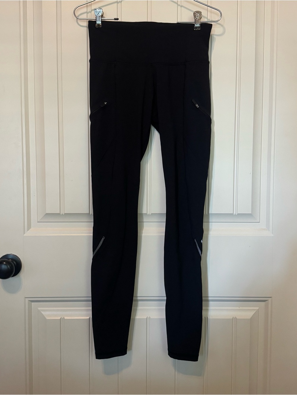 Lululemon Cadence Crusher Tight Leggings 4 Black Reflective Detail